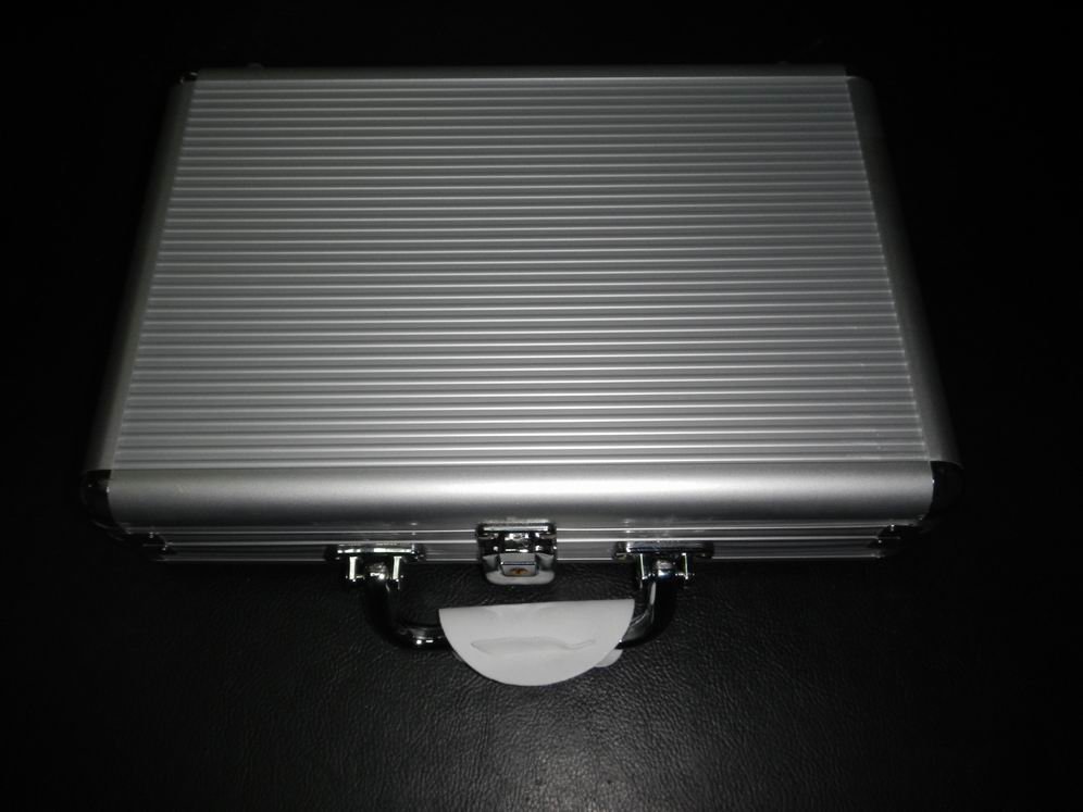 Poker Chips Set, 200PCS Deluxe Poker Set with Aluminum Travel Case, Casino Chips Set for Poker Game,11.5 Gram Poker Set for Texas Holdem Blackjack Gambling - Image 2